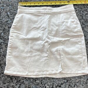 Elegant White Women's Skirt